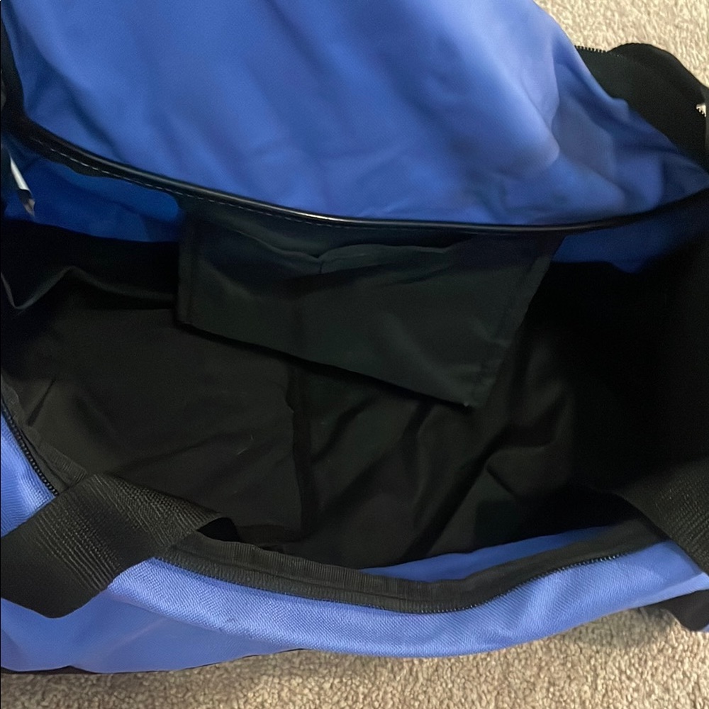 Nike Light Blue Travel Duffel with Pink Swoosh and Black Trim - Picture 4 of 6
